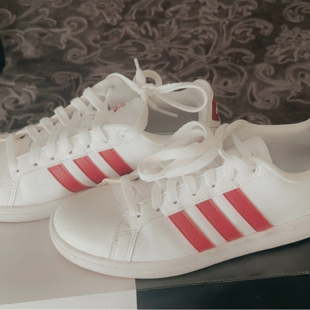 Adidas White and Red Sneakers for Everyday Comfort
